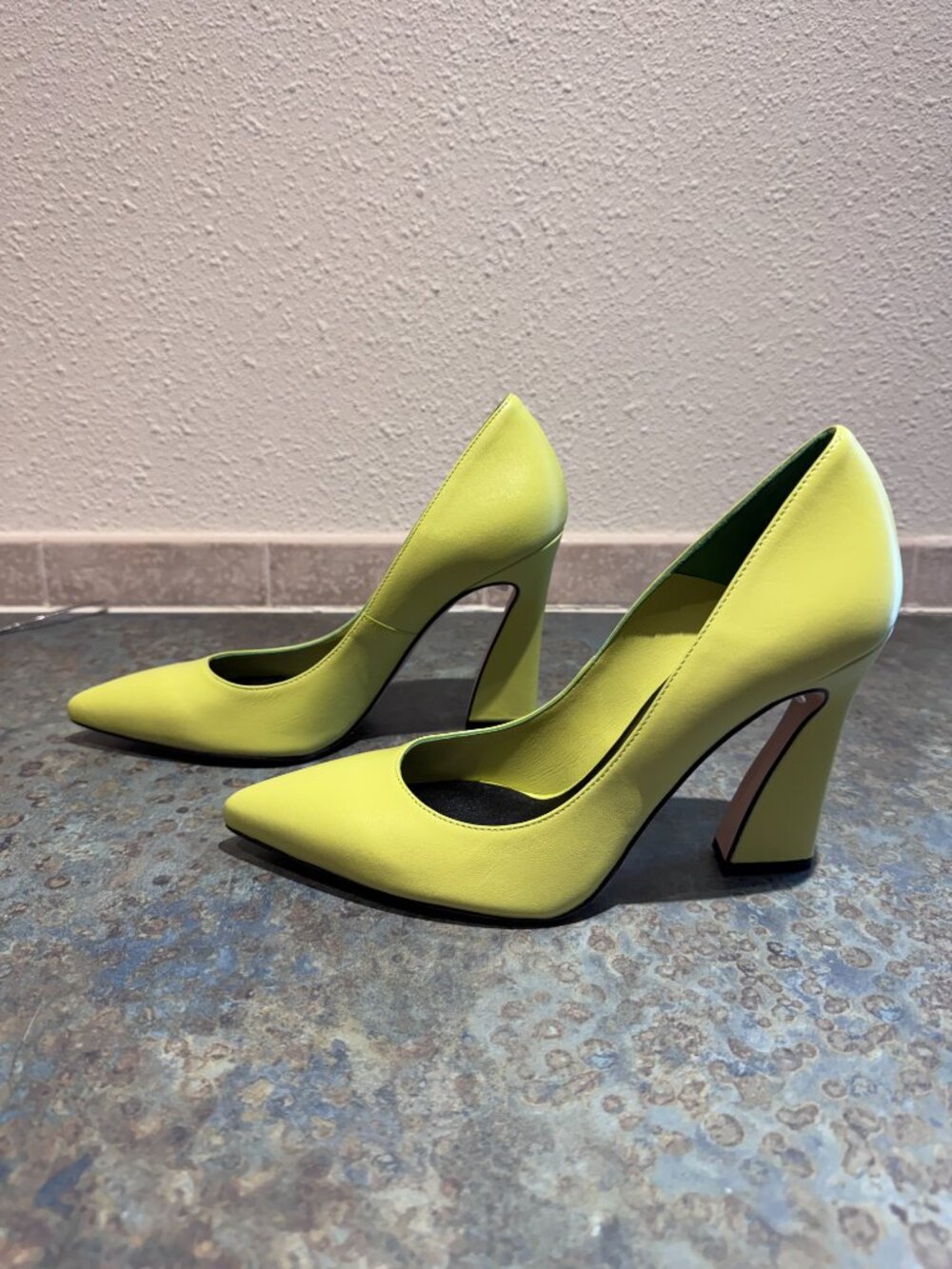 Ted Baker Teyma Pointy Toe Leather Pumps - Green - 39 - Picture 3 of 9
